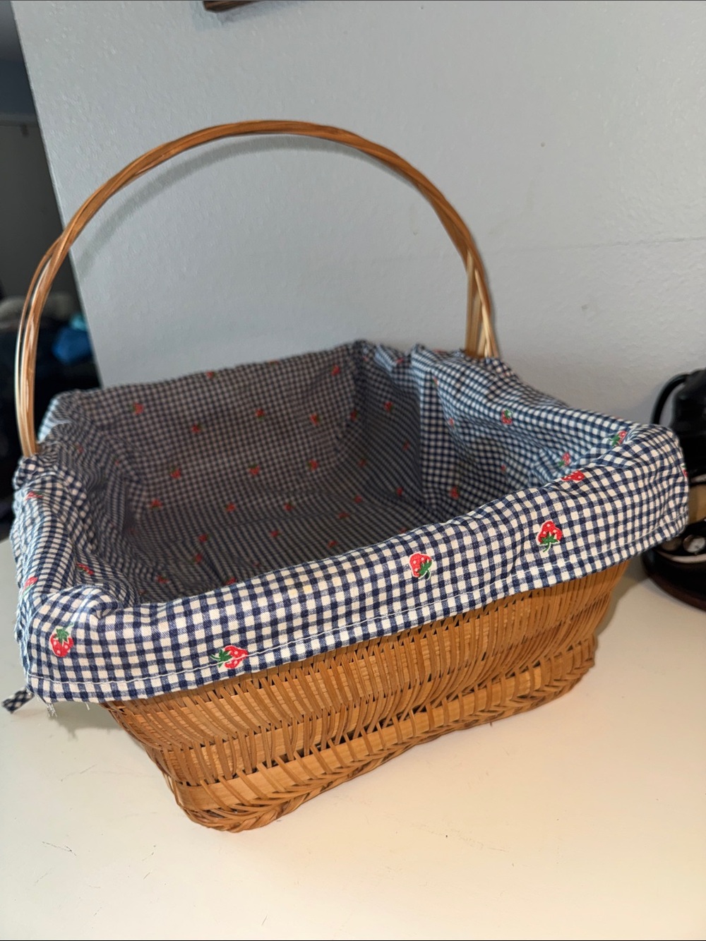 Woven Picnic Basket with Strawberry/Blue Gingham Liner & Handles - Picture 4 of 5